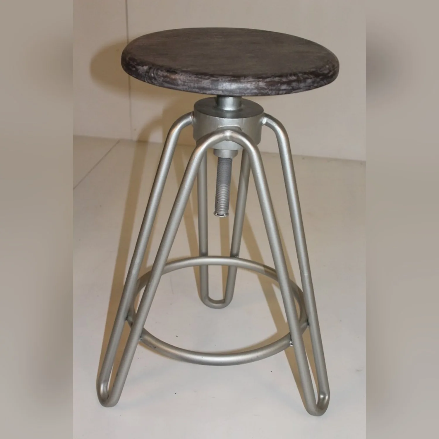 Pawan Stool (2032)